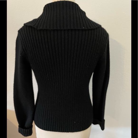 Womens sweater jacket size small - Picture 2 of 7